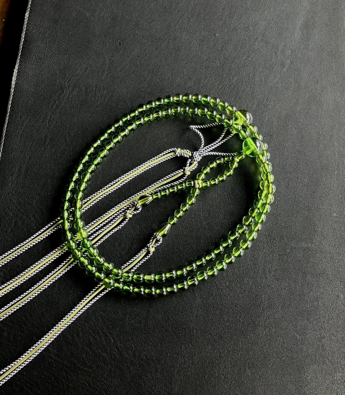 グリーンアンバー尺二寸布教用念珠共仕立