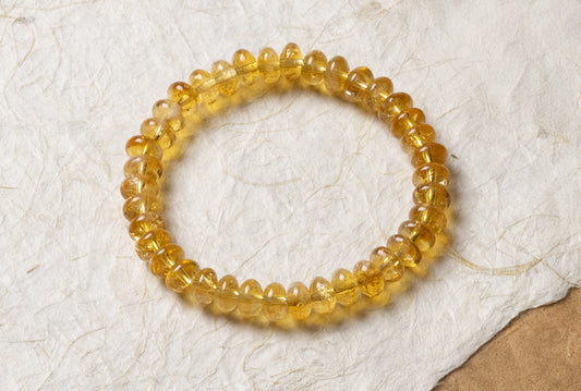 ゴールデンシトリンクオーツ６×９ミリブレス共仕立