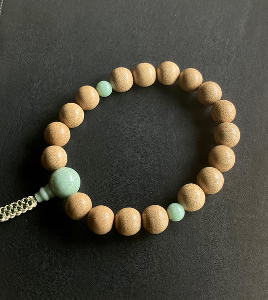 星月菩提樹18ミリ18玉単念珠翡翠仕立