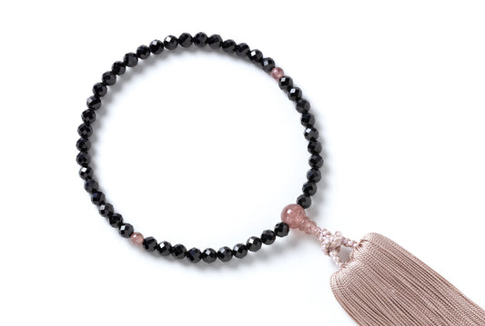 ブラックスピネル６ミリ切子単念珠ストロベリークオーツ仕立